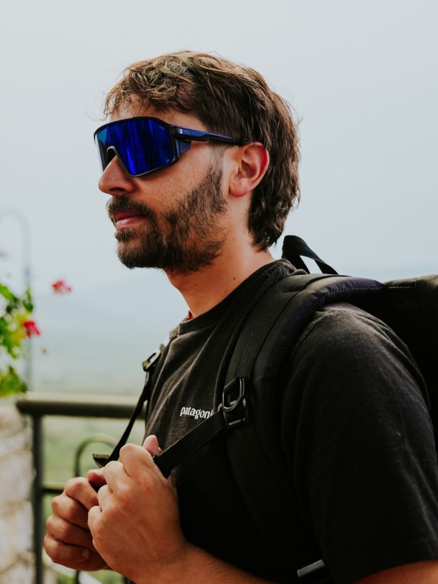 Ritratto laterale di Simone De Sio